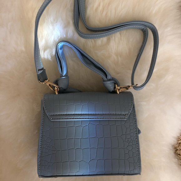 Baby Blue Faux Leather Purse NWOT - Picture 3 of 11